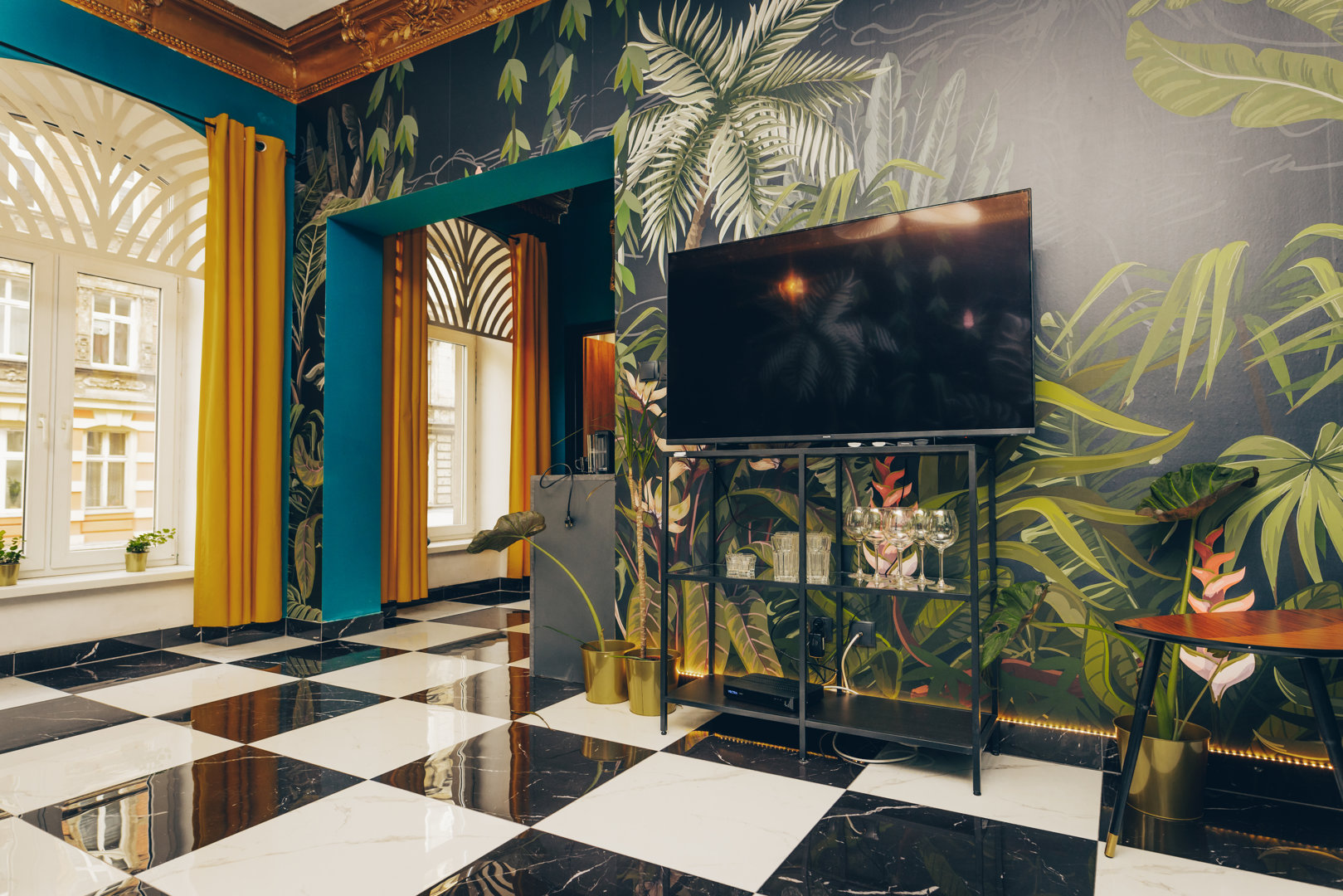 JUNGLE APARTMENTS S.C. - 2